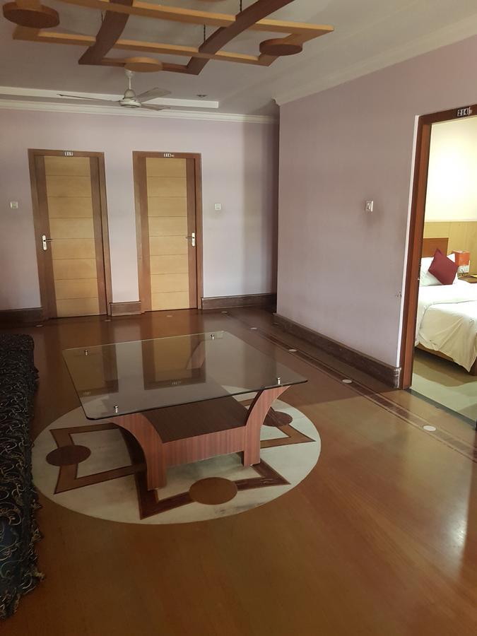 Hotel Simla Siliguri Exteriér fotografie